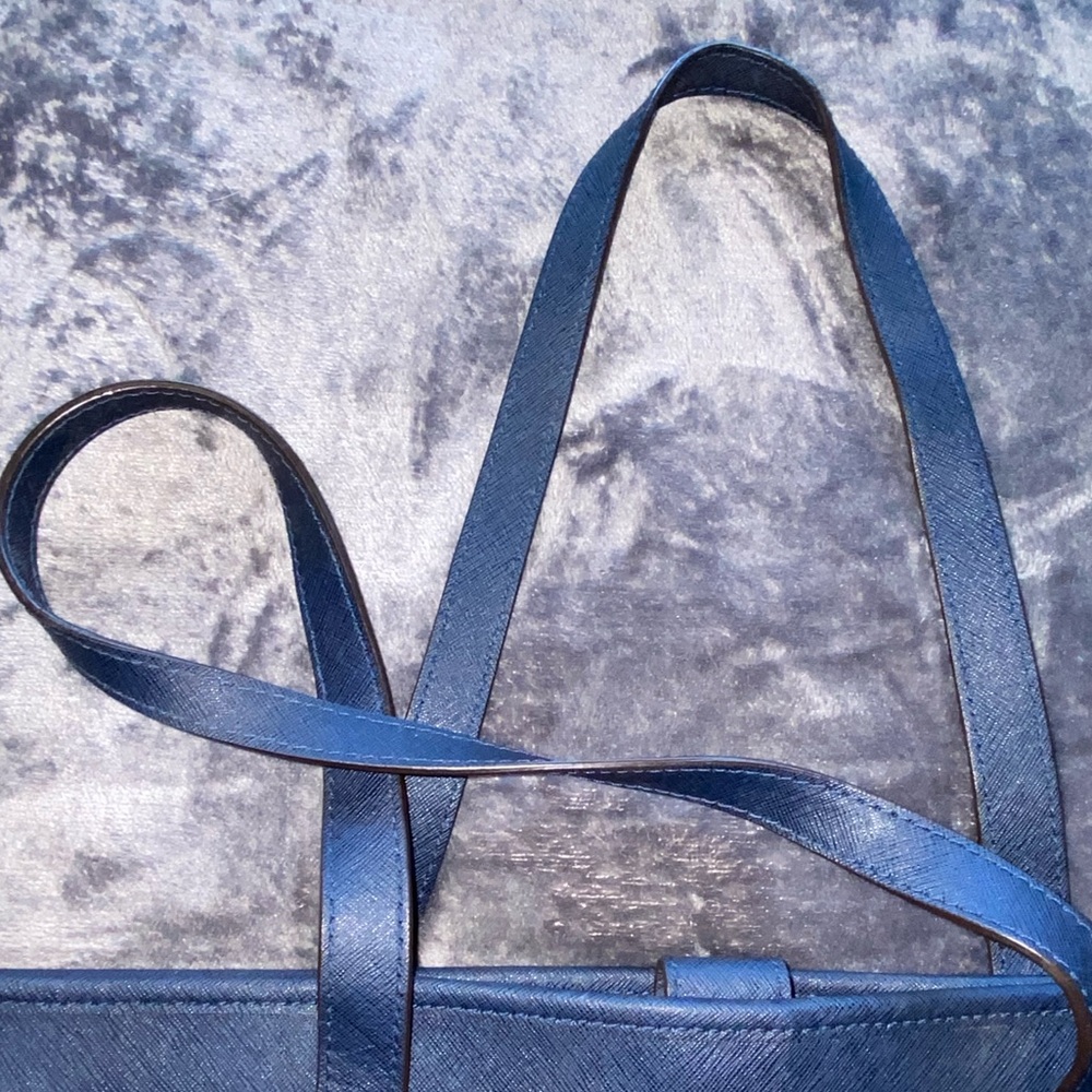 Michael Kors Navy Jet Set Travel Medium Tote Purse MK 13.5" x 4.5" x 12" - Picture 6 of 12